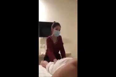 Bokep Pelayan Hotel Cantik Digenjot Brutal