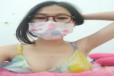 Live Show 14 Cewek Seksi Ngocok Memek Brutal Sampe Squirt Nyemprot